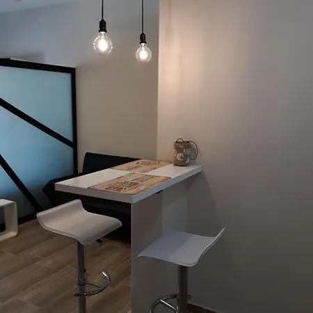 Apartment Dramamine2 *